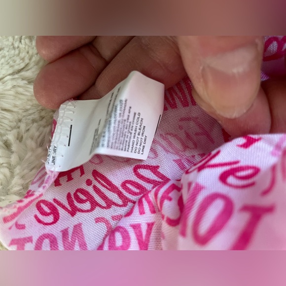 Breast Cancer Awareness Pink Scarf Brand New - make an offer for donation - Picture 3 of 6